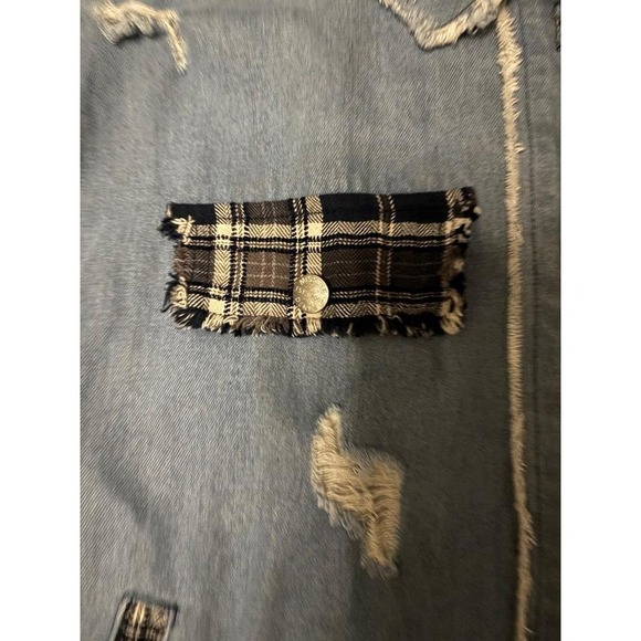 Miss Me mixed media shacket size Meduim - Picture 3 of 7